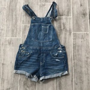 Never worn Hollister overall shorts